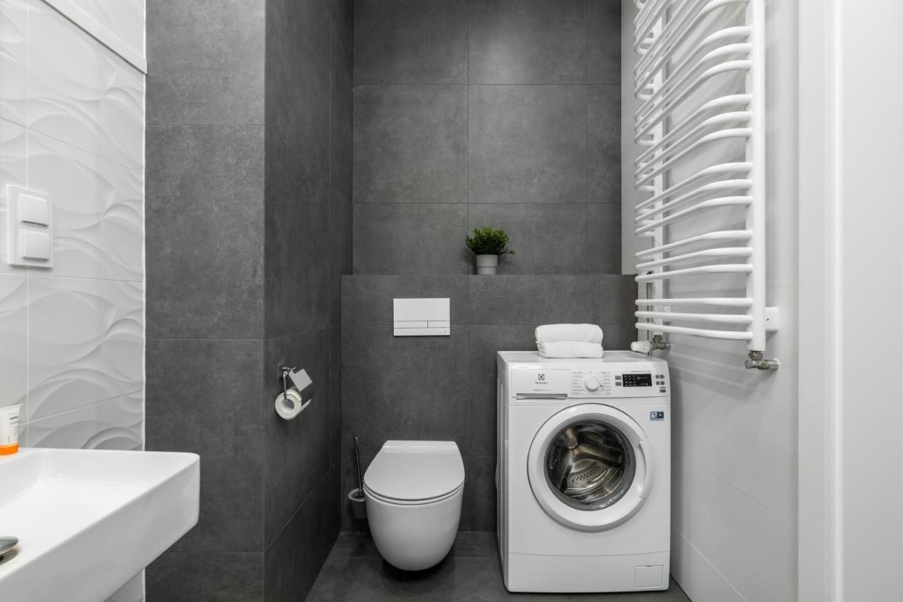 Apartament Black & White Mostowa By Renters Poznań Exterior foto